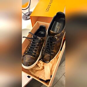Louis Vuitton Front Row Monogram Sneakers Women Size US 9/39